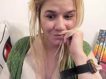 artsyandcraftsy_ image