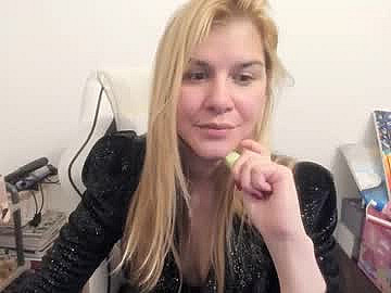 artsyandcraftsy_ image