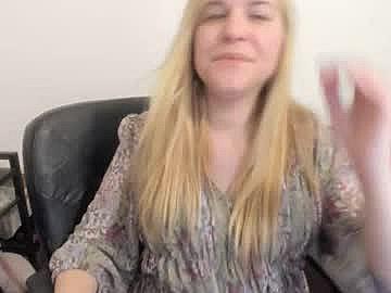 artsyandcraftsy_ image