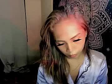 astrid_khalifa image