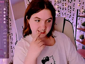 lovelyy_julia Chaturbate Cam