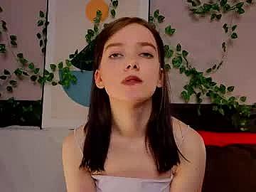 nylaveyne image